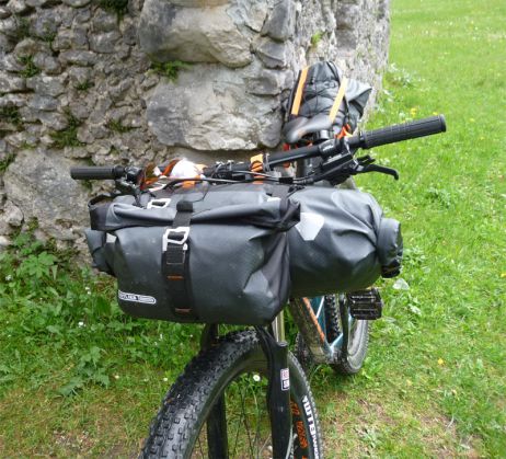 Bikepacking mit Ortlieb: Handlebar-Pack, Seat-Pack und Accessory-Pack im Test