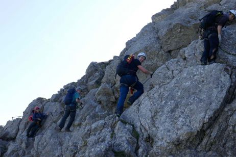 Testbericht: Wetterfester Alleskönner – Auf Klettersteigtour mit dem Gear Pack 40 von Ortlieb