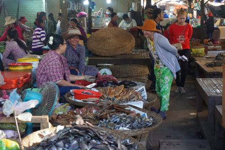Lokaler Markt abseits der Touristenpfade