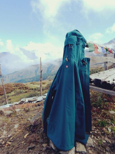 mit dem makalu jacket women in nepal