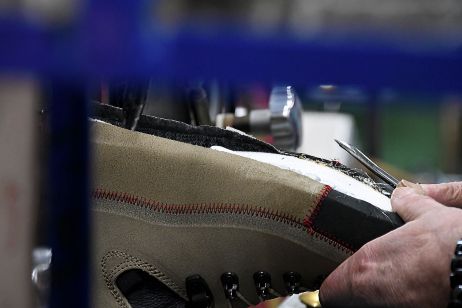 Traditionelles Schuhhandwerk – Zu Besuch bei Hanwag in Vierkirchen