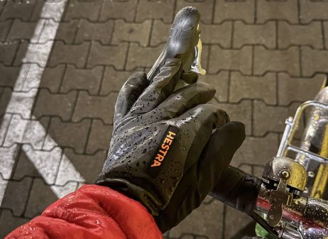 Hestra CZone Contact Glove: wasserdicht und fahrradtauglich